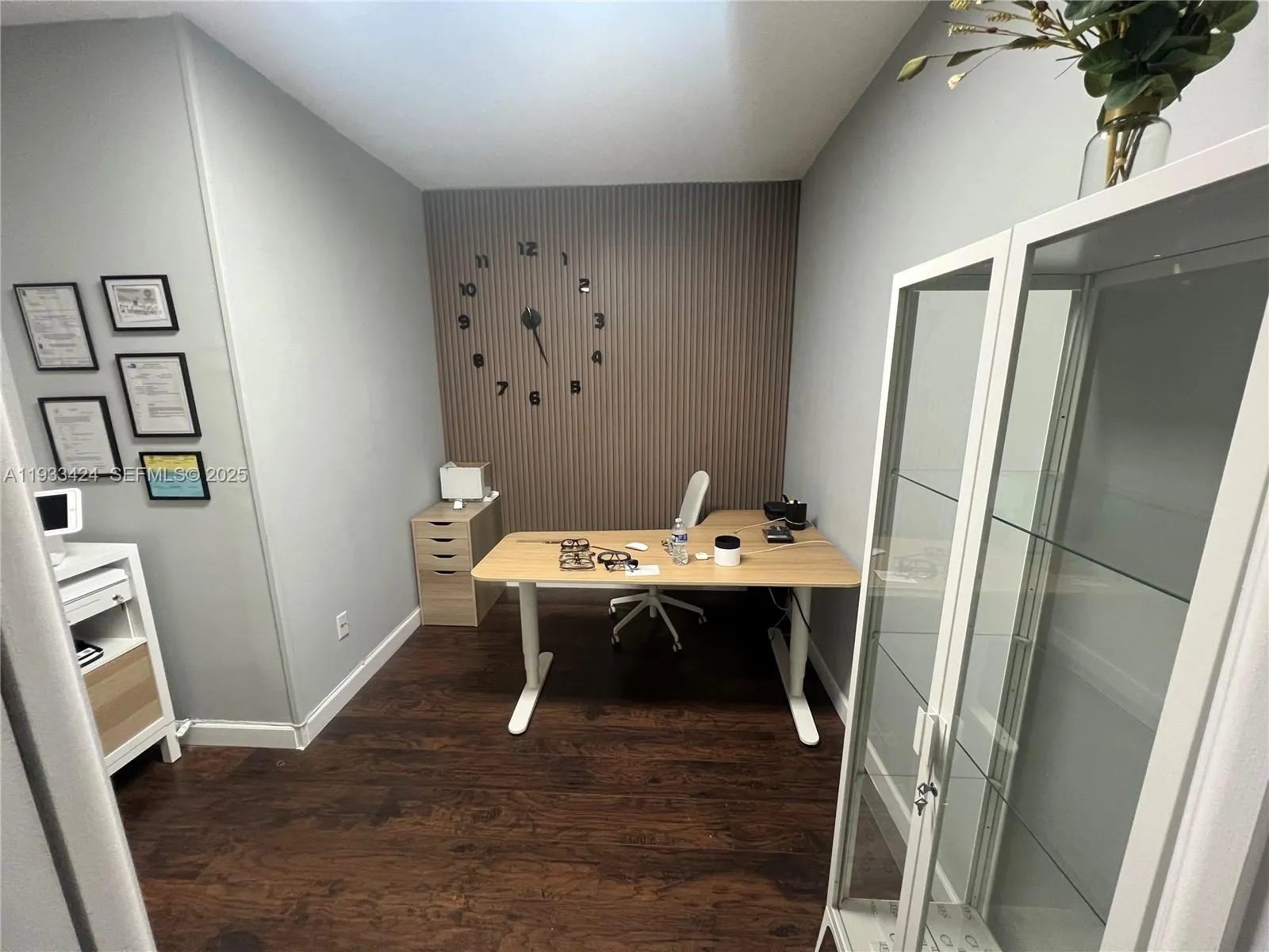 145 Madeira Ave # 205, Coral Gables FL 33134