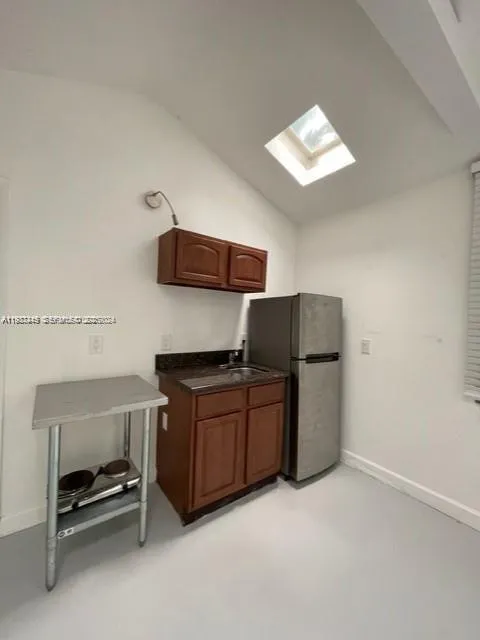 118 NW 24th St, Miami FL 33127