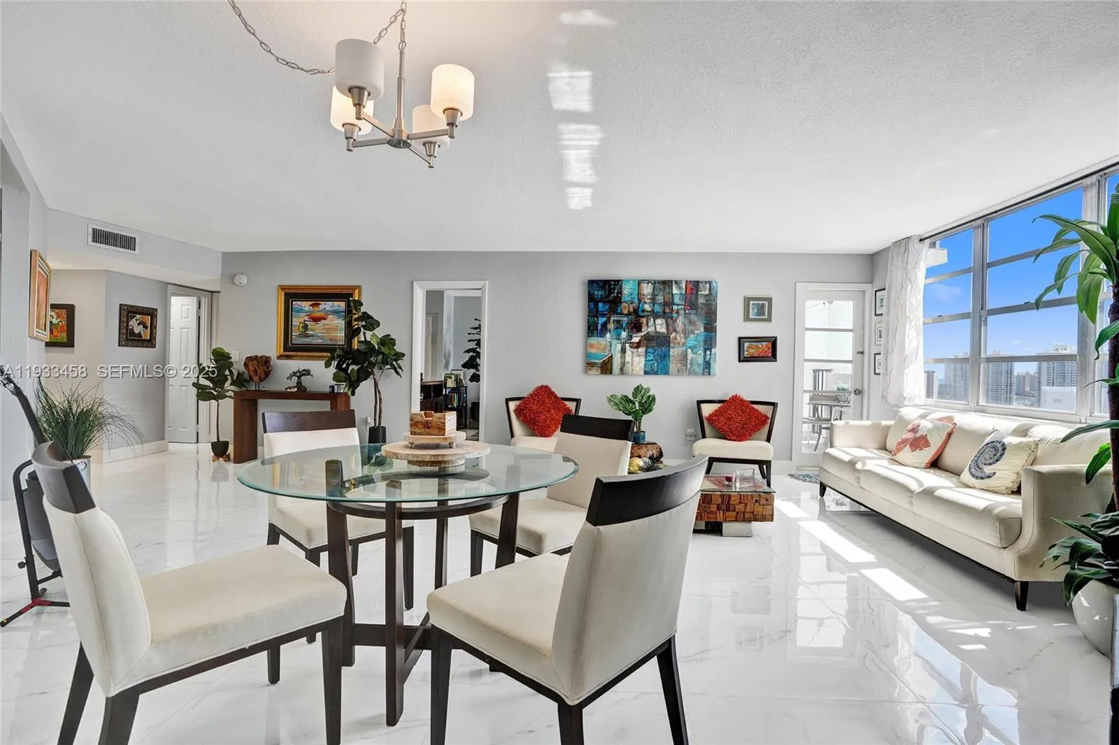 1 bedroom 1 bath for sale at 2750 NE 183rd St # 2412, Aventura FL 33160