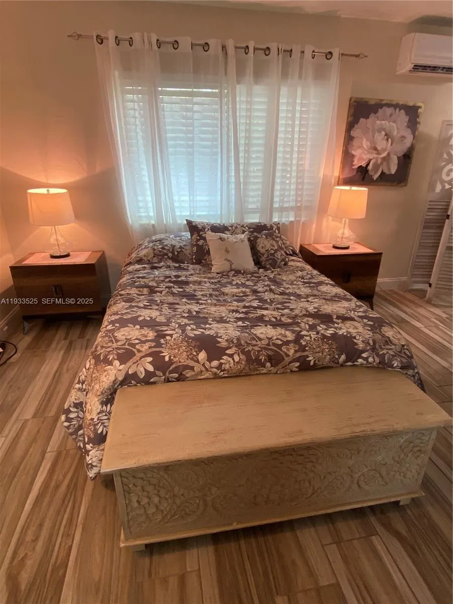 1 bath for rent at 326 Roosevelt St # 5, Hollywood FL 33019