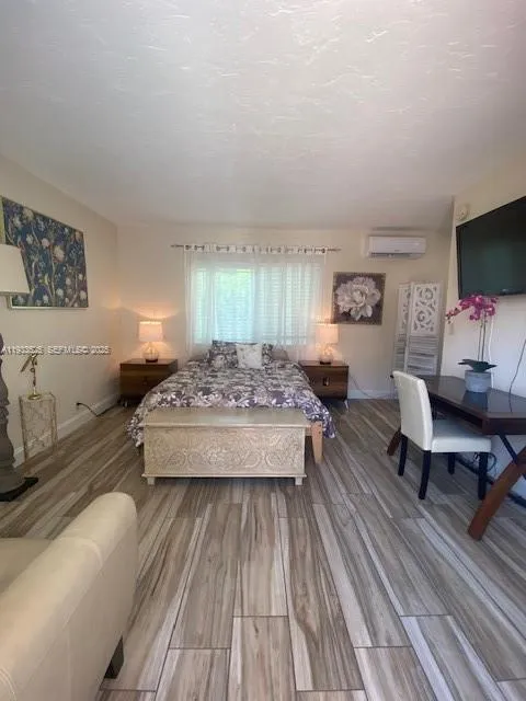 326 Roosevelt St # 5, Hollywood FL 33019