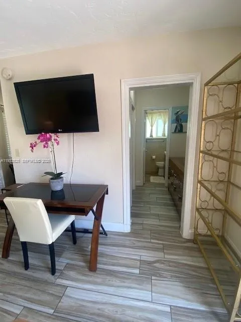 326 Roosevelt St # 5, Hollywood FL 33019