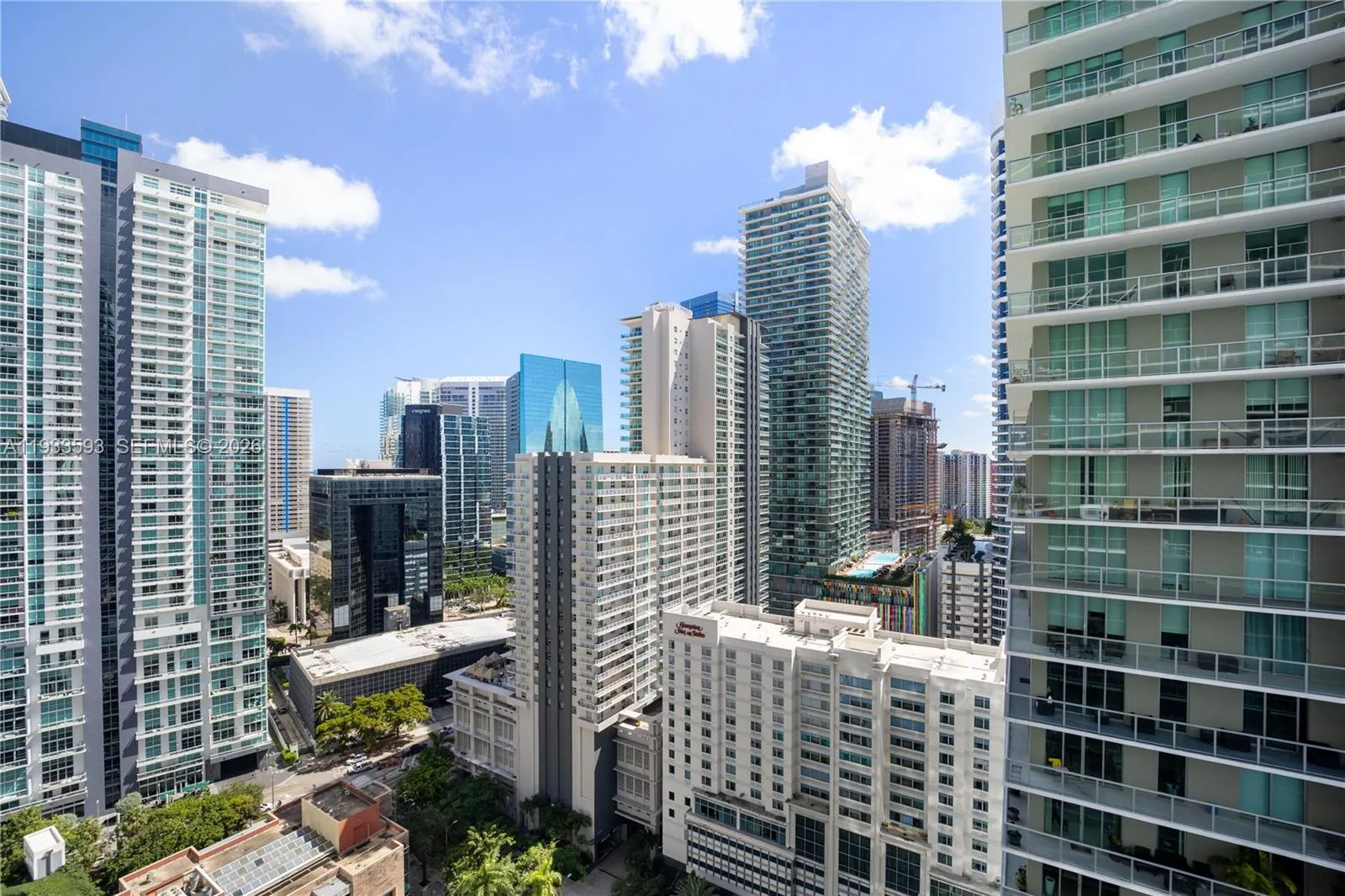 1 bedroom 1 bath for sale at 1111 SW 1st Ave, Miami FL 33130
