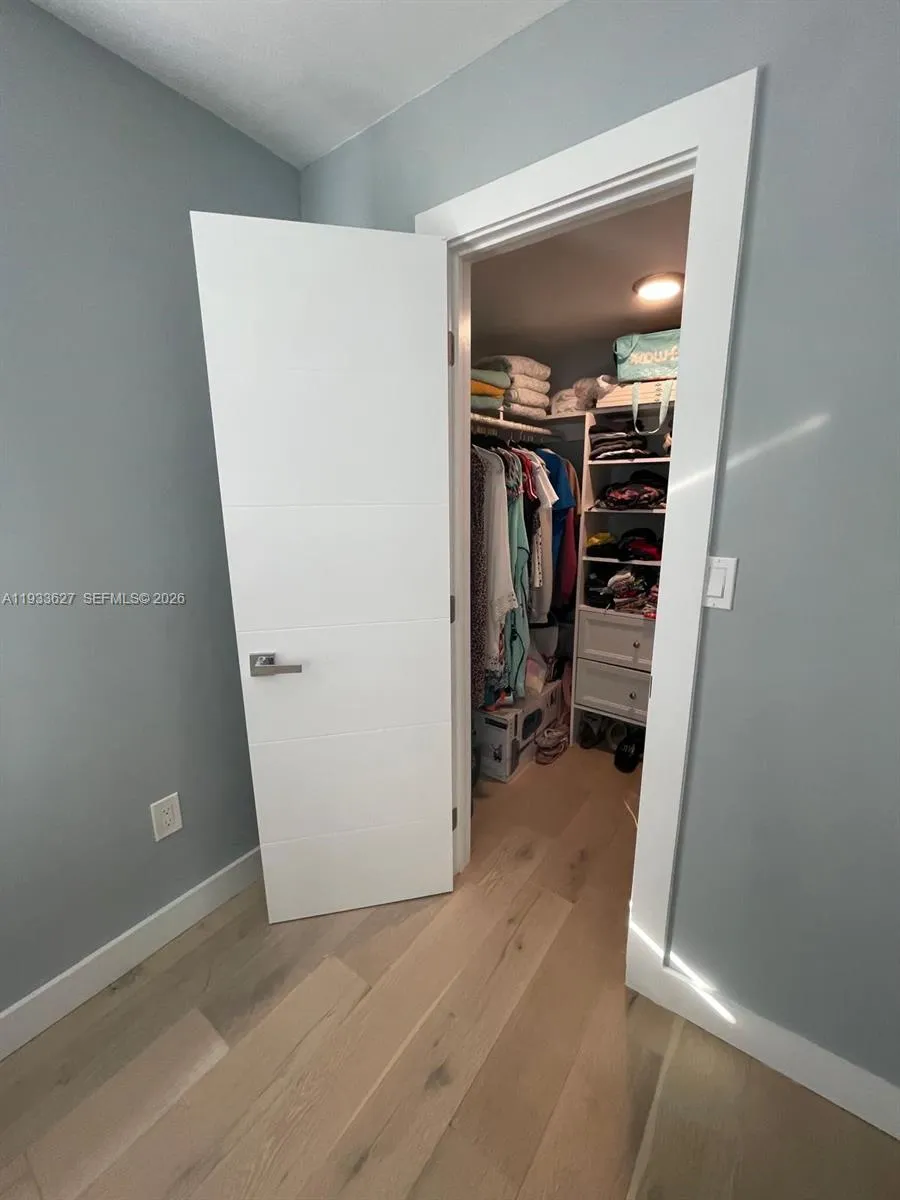 1235 Pennsylvania Ave # 4E, Miami Beach FL 33139