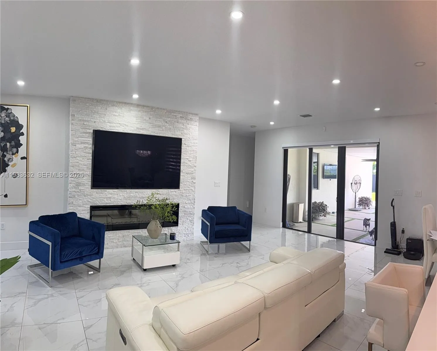 5 bedroom 4 bath for sale at 13334 SW 227th St, Miami FL 33170