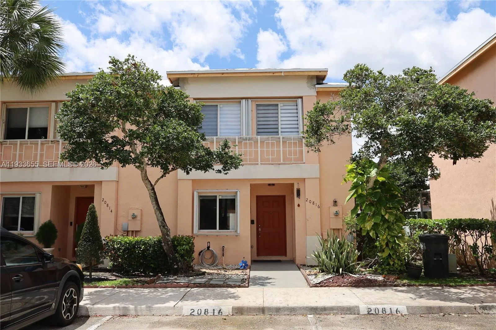 20816 NW 2nd St, Pembroke Pines FL 33029