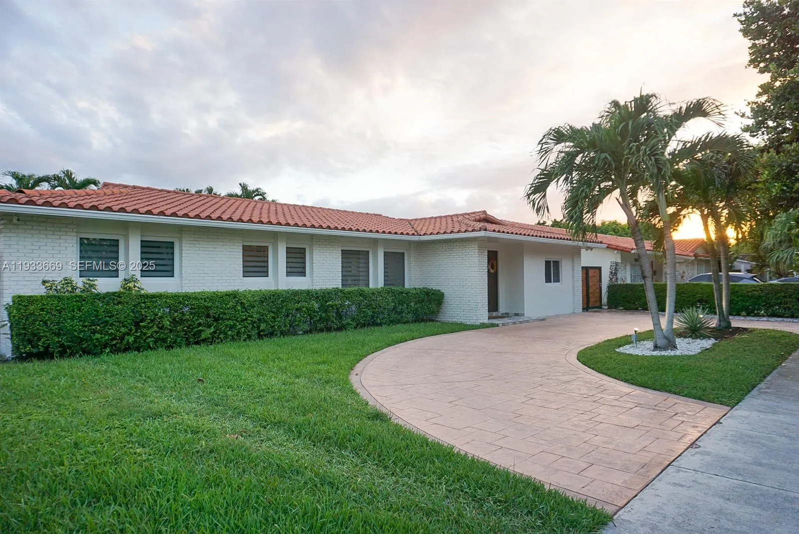 4 bedroom 3 bath for sale at 10350 SW 16th St, Miami FL 33165