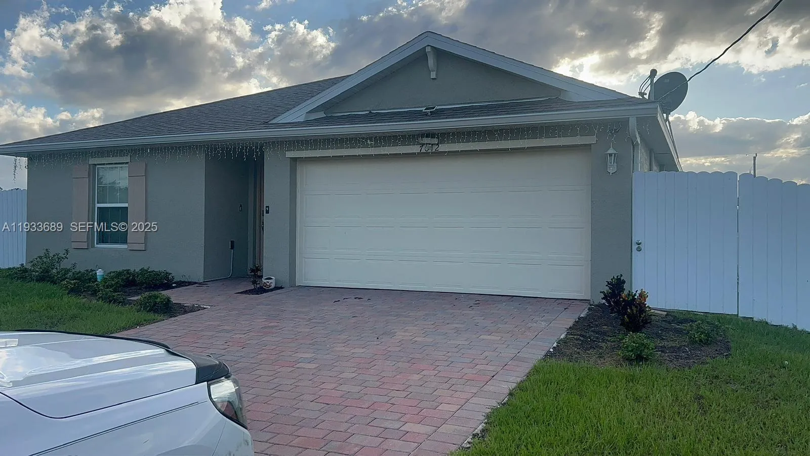 4 bedroom 2 bath Residential for sale at 7012 CALDER CT, La Belle FL 33935