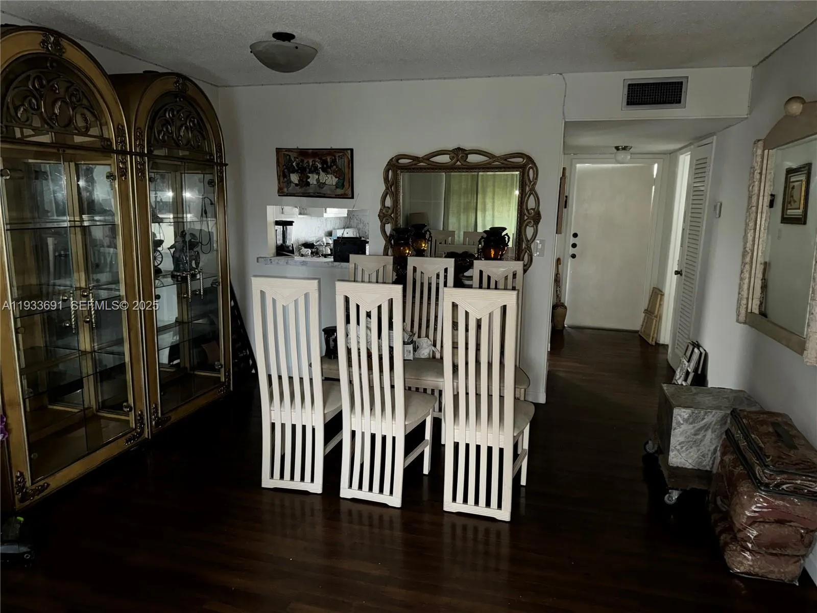 950 Hillcrest Dr # 411, Hollywood FL 33021