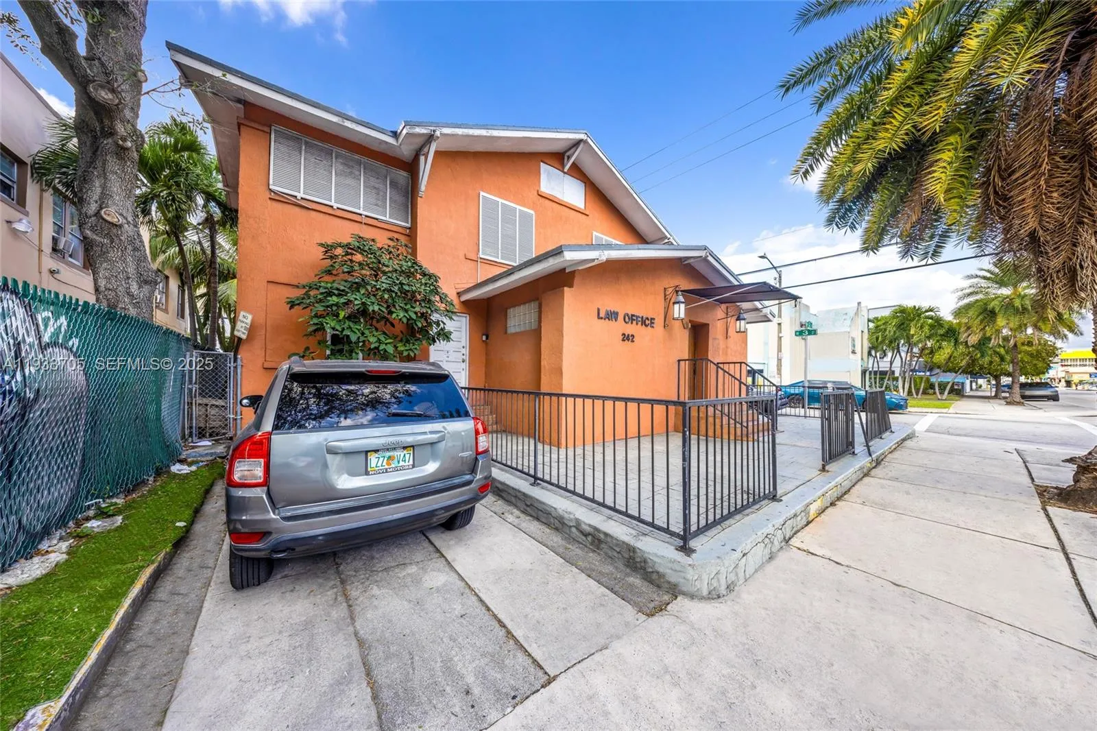 242 NW 12th Ave, Miami FL 33128