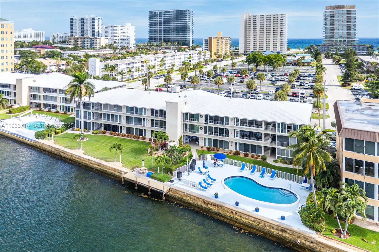 2 bedroom 2 bath for sale at 743 N Riverside Dr # 5C, Pompano Beach FL 33062