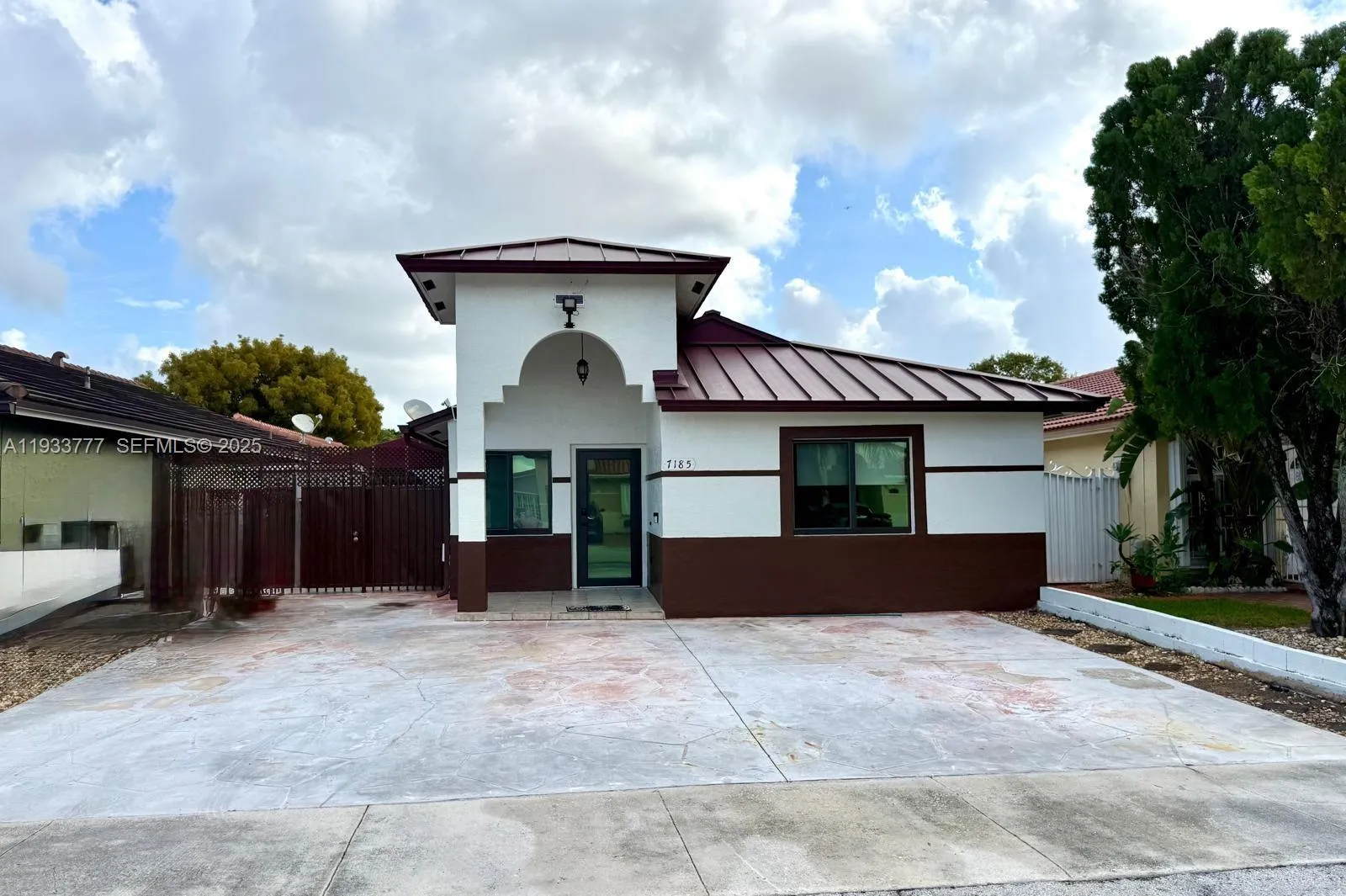 3 bedroom 2 bath for sale at 7185 W 30th Ln, Hialeah FL 33018