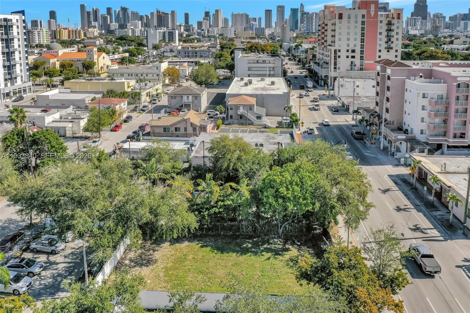 1471 SW 1st St, Miami FL 33135