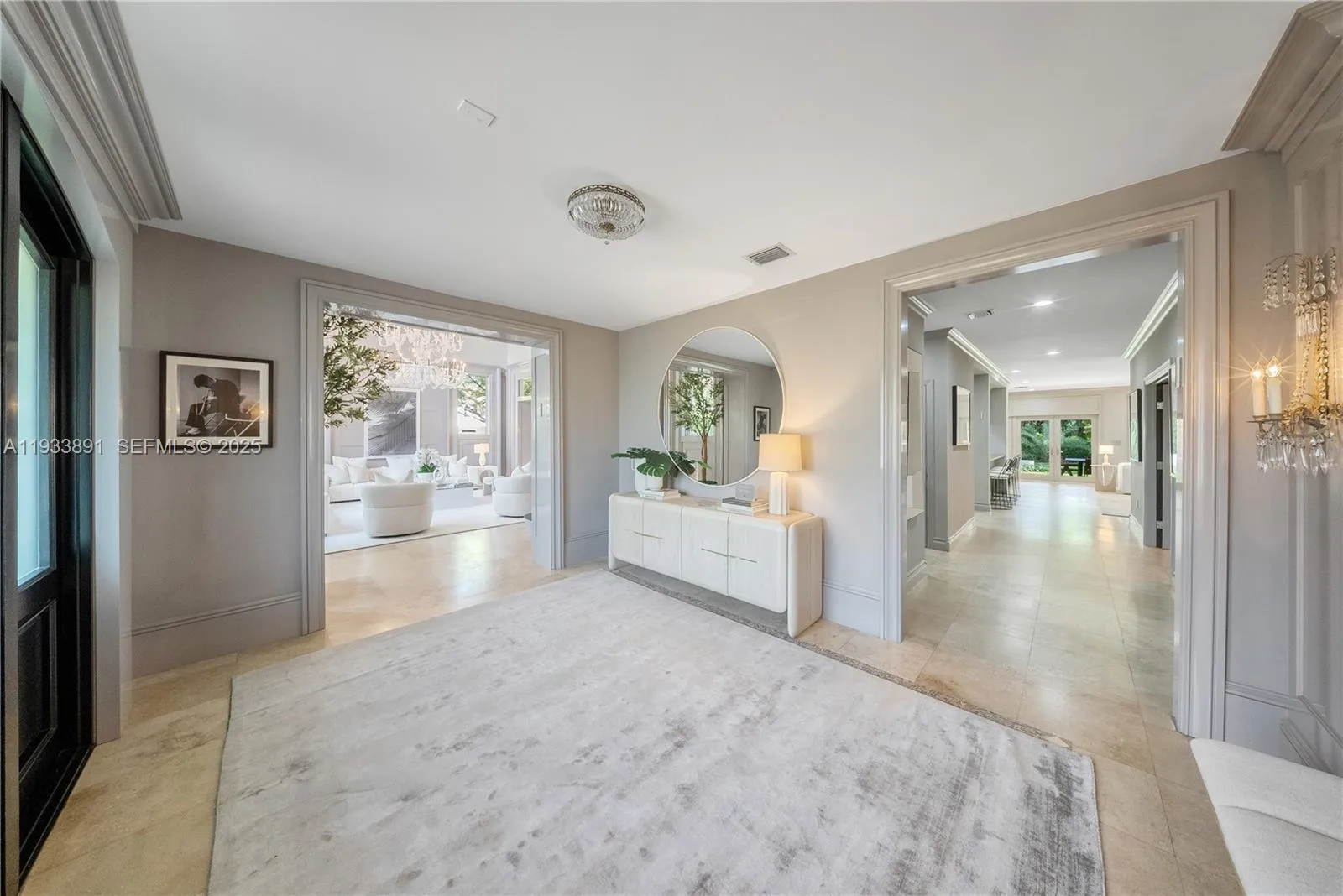 5077 N Bay Rd, Miami Beach FL 33140