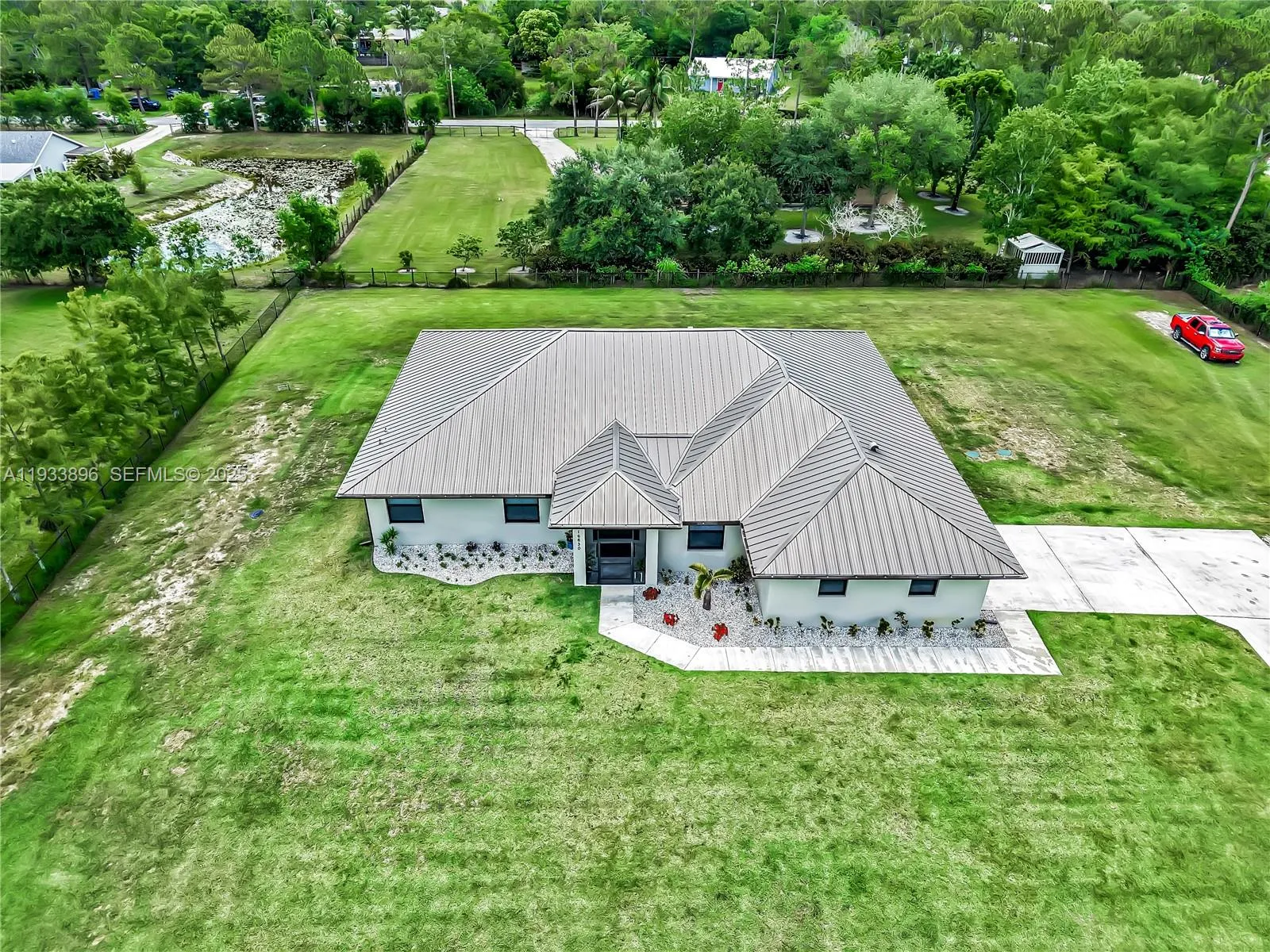 5 bedroom 3 bath for sale at 16630 N 132nd Ter N, Jupiter FL 33478