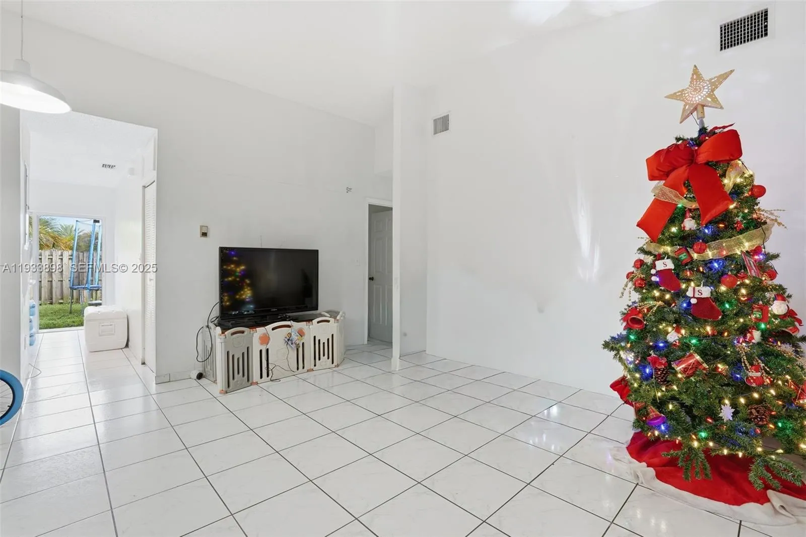 18615 NW 84th Court # 1, Hialeah FL 33015