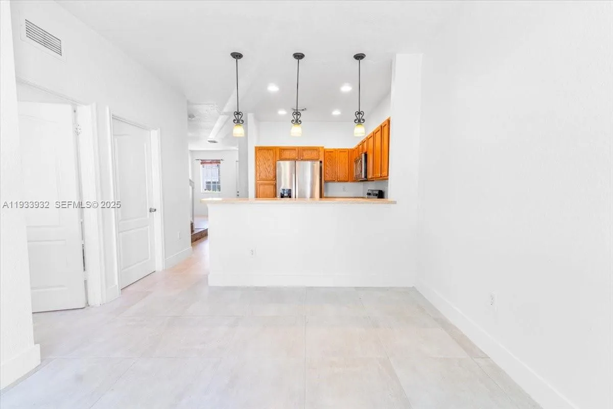 21007 NW 14 PL # 351, Miami Gardens FL 33169