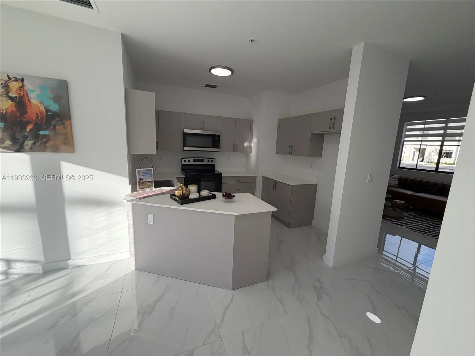 2308 E 4th ave # 208, Hialeah FL 33013