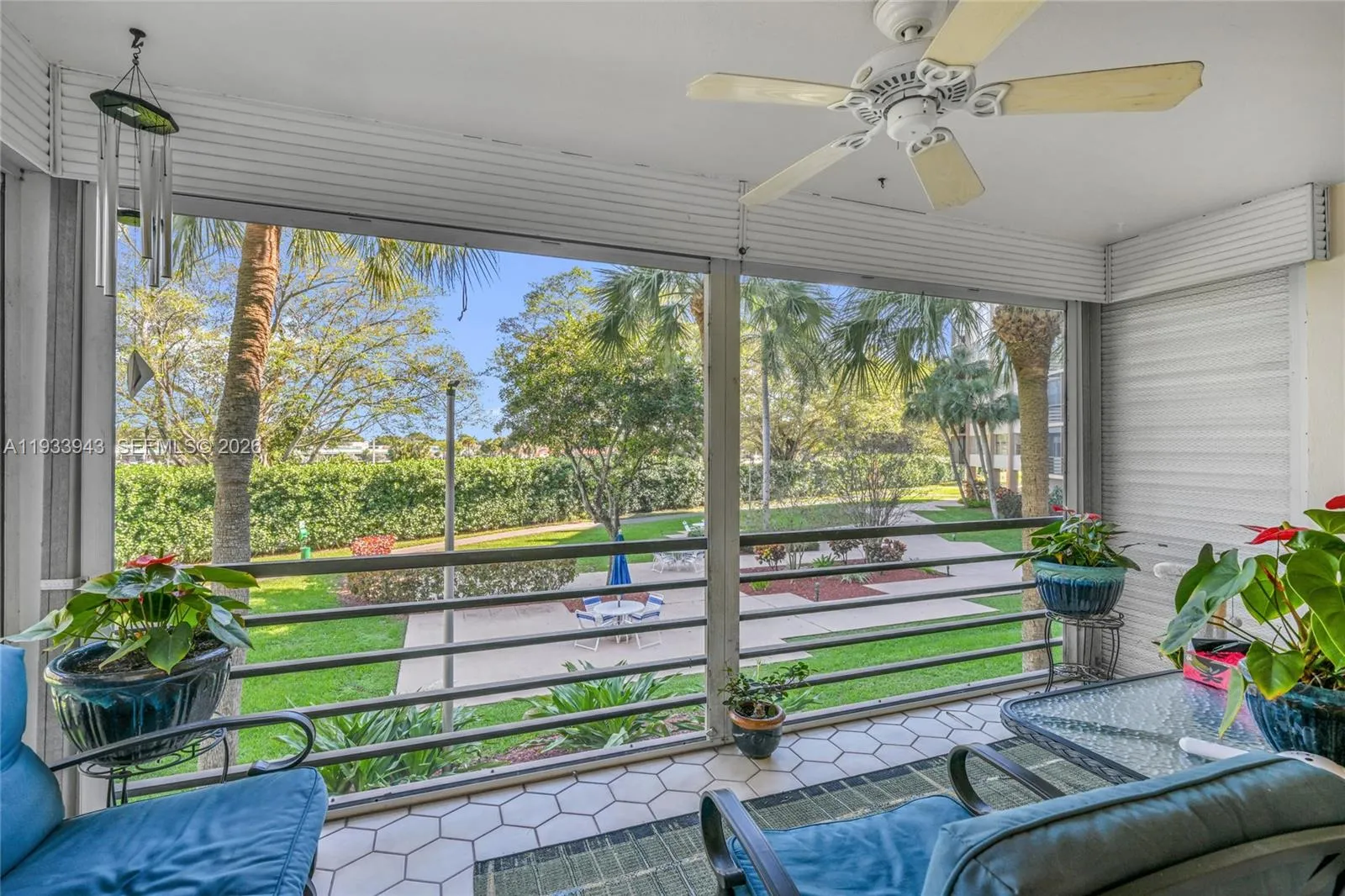 2 bedroom 2 bath for sale at 1400 Saint Charles Pl # 207, Pembroke Pines FL 33026