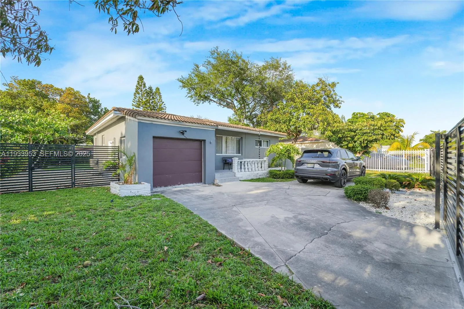 65 NW 116th St, Miami FL 33168