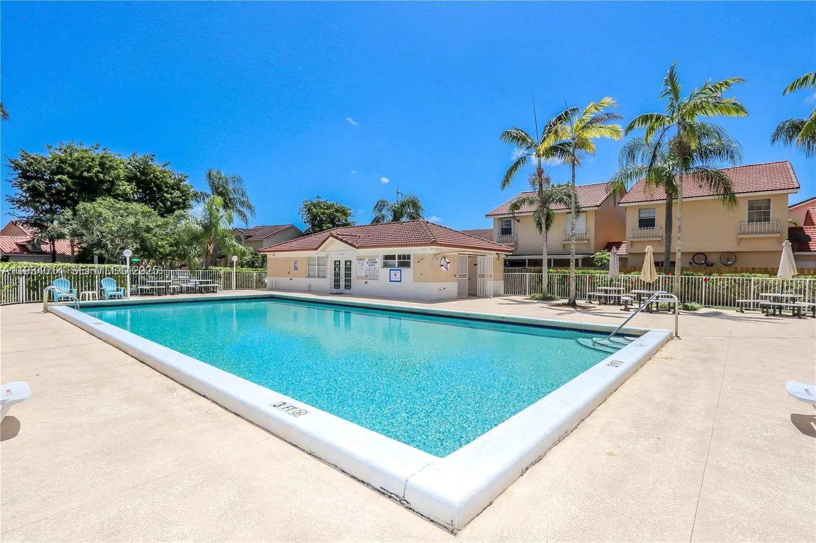 15253 SW 111th St, Miami FL 33196