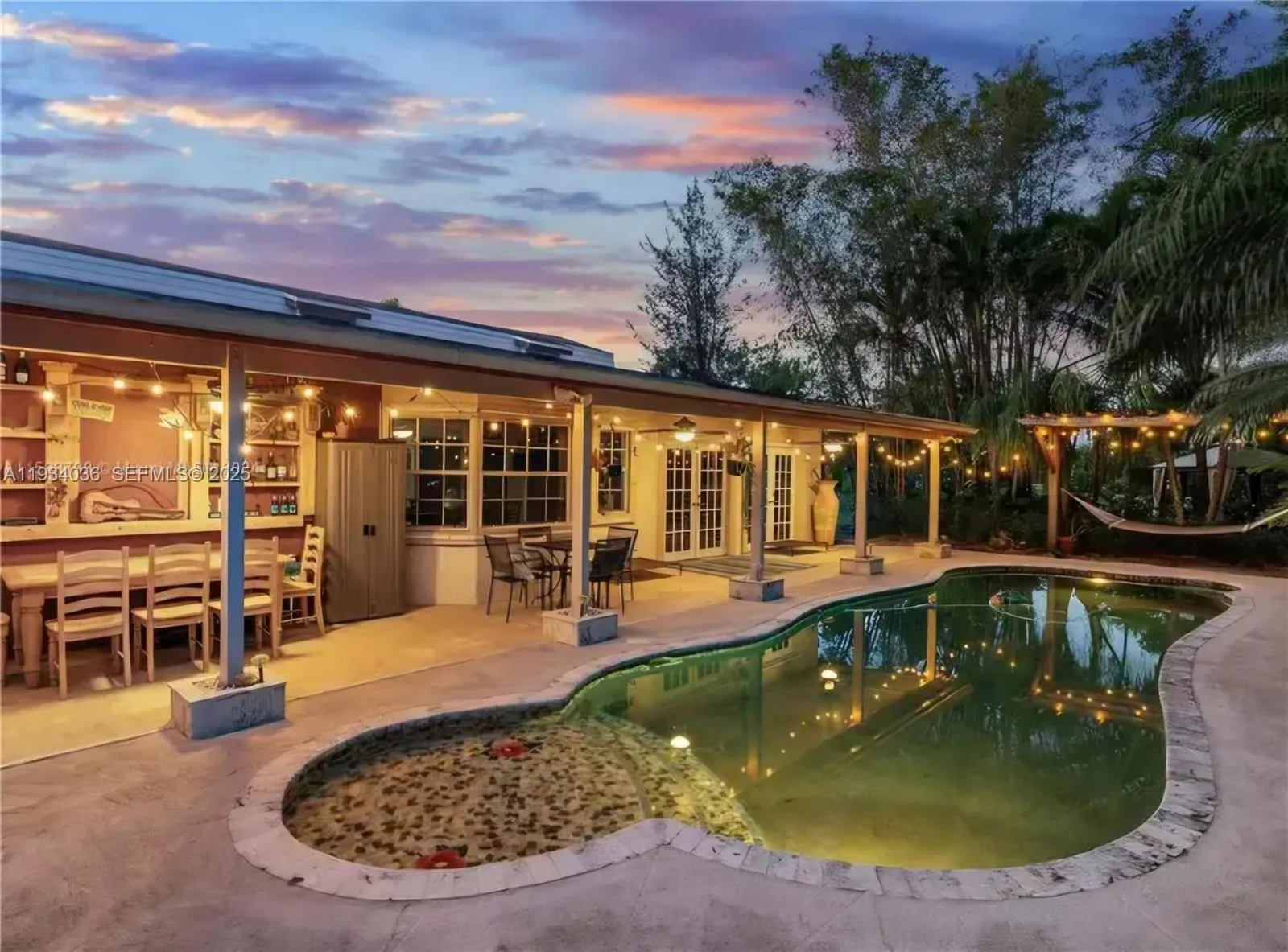 19810 SW 200th St, Miami FL 33187