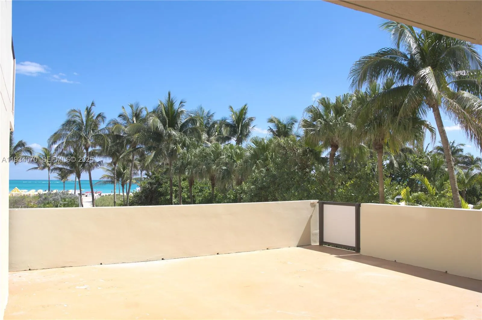 1623 Collins Ave # 218, Miami Beach FL 33139