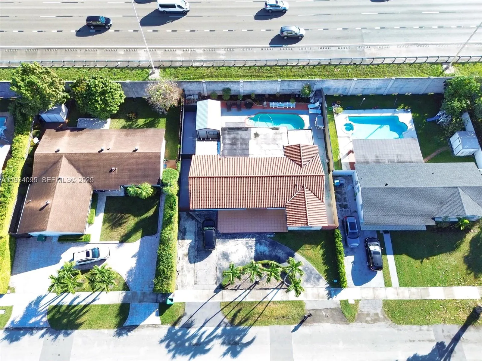 2711 SW 117th Ct, Miami FL 33175