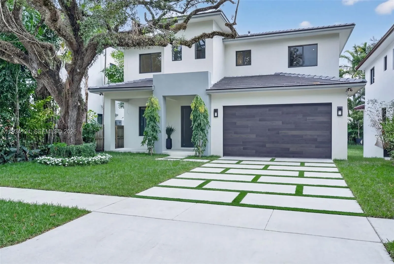 7222 SW 52nd Ct, Miami FL 33143
