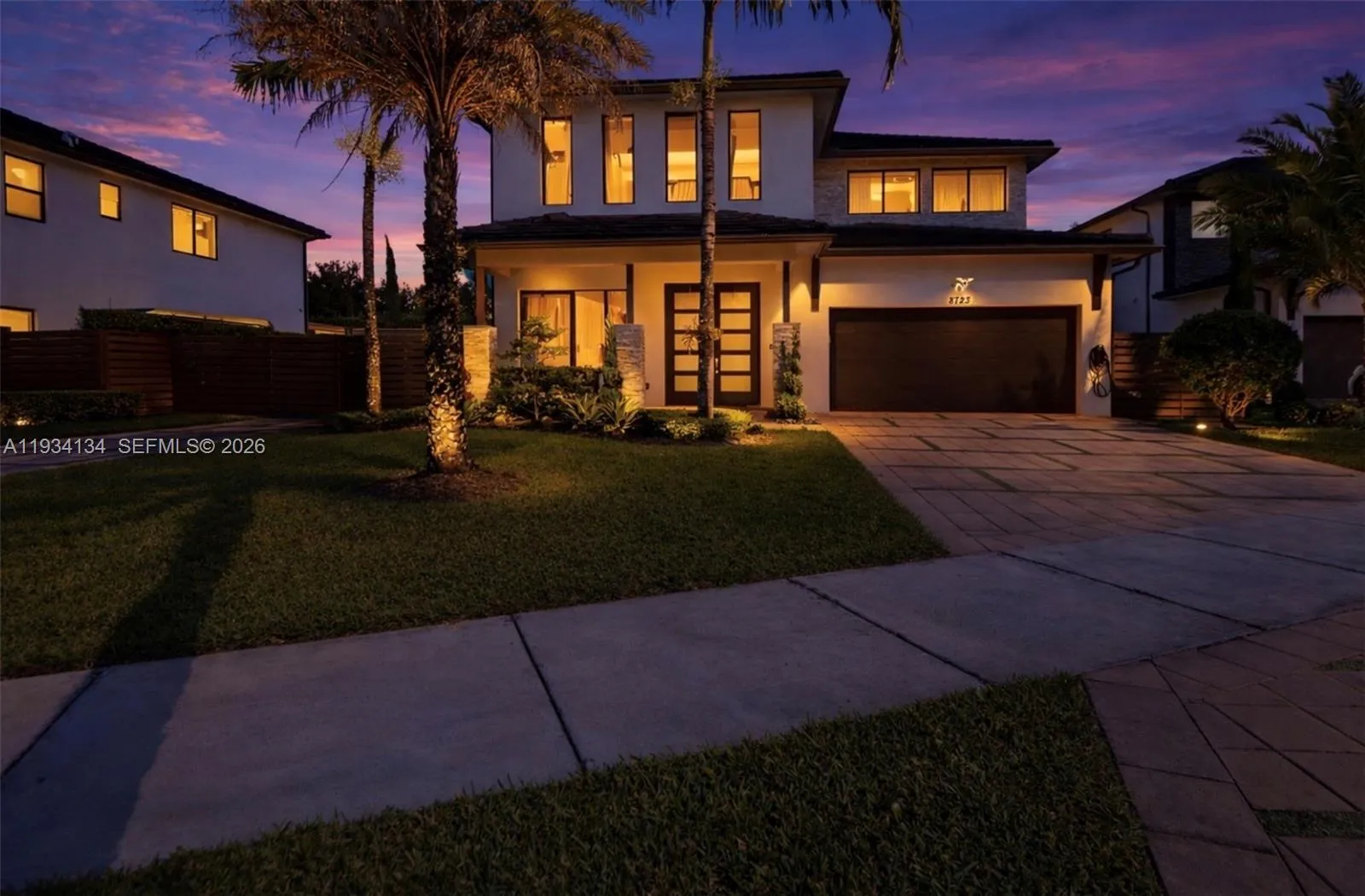 4 bedroom 3 bath for sale at 8723 NW 161st Ter, Miami Lakes FL 33018