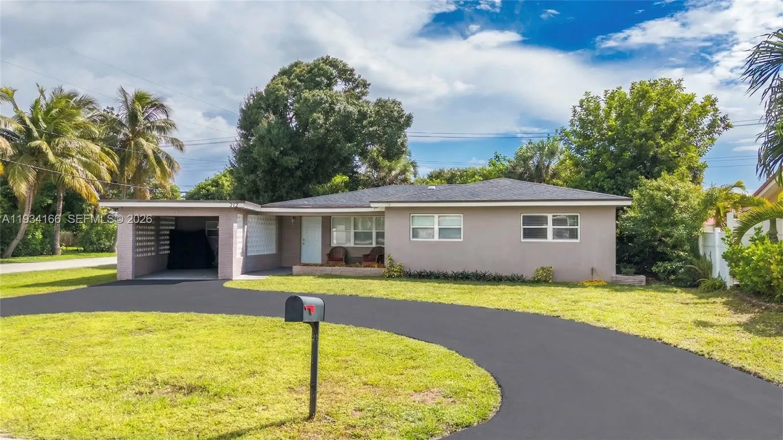 312 NW 35th st., Oakland Park FL 33309