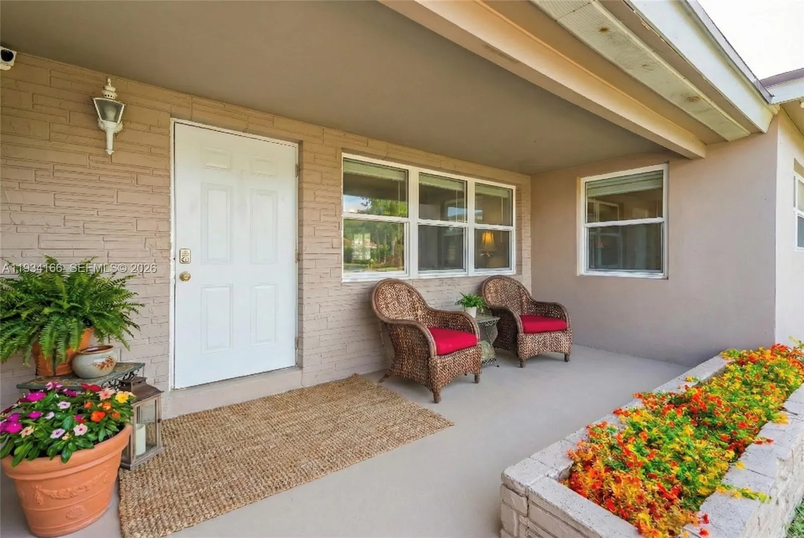 312 NW 35th st., Oakland Park FL 33309