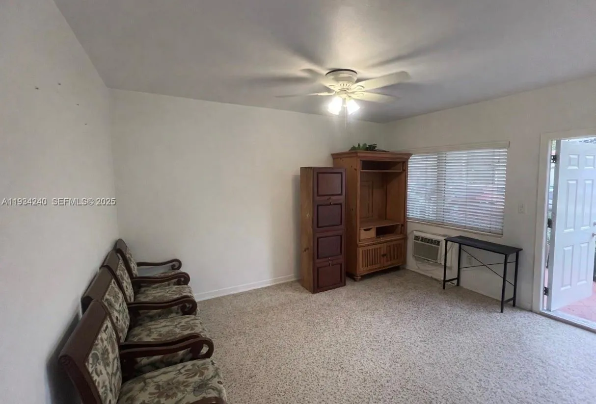 3080 SW 1st St, Miami FL 33135