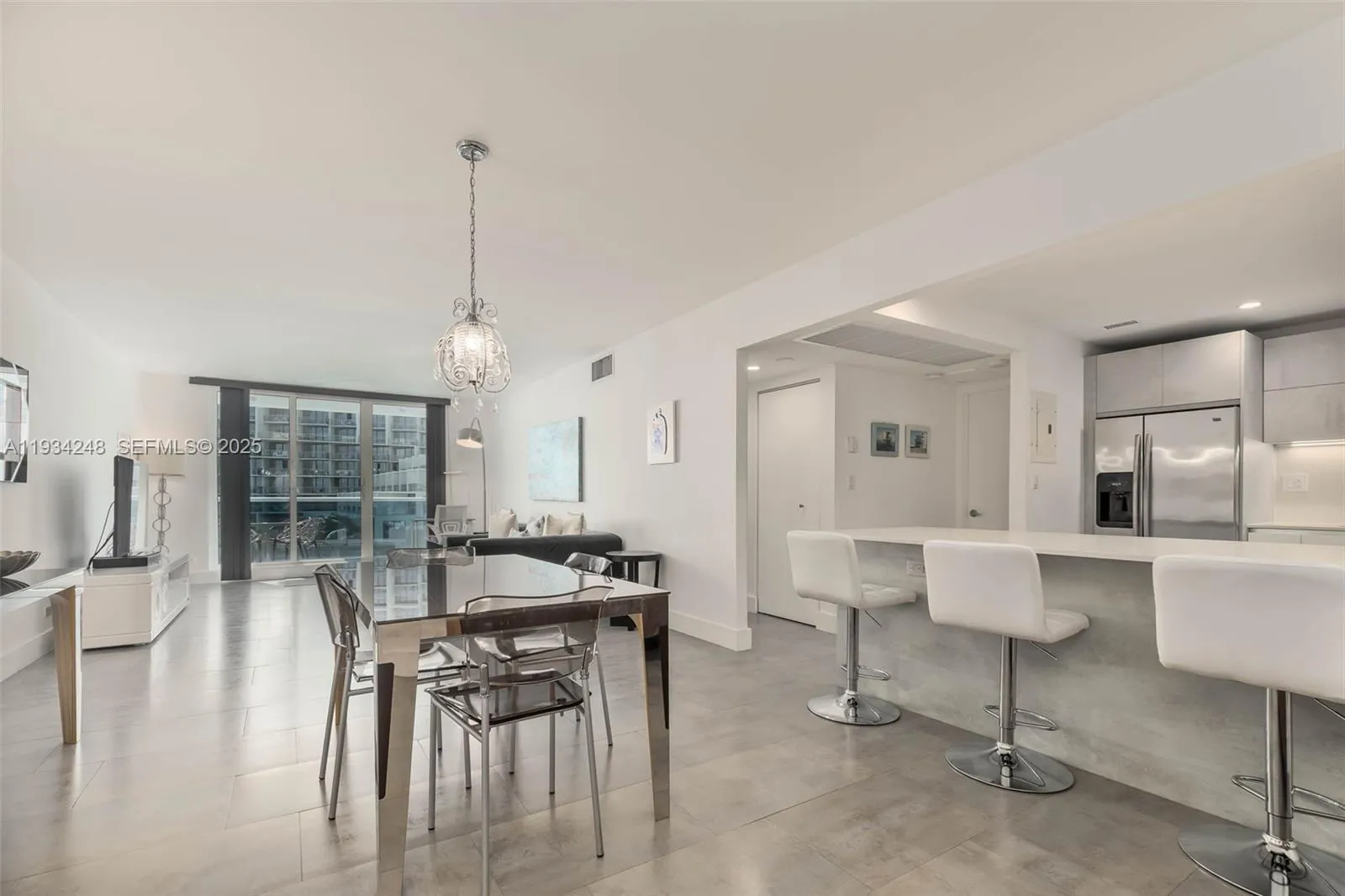 2301 Collins Ave # 507, Miami Beach FL 33139