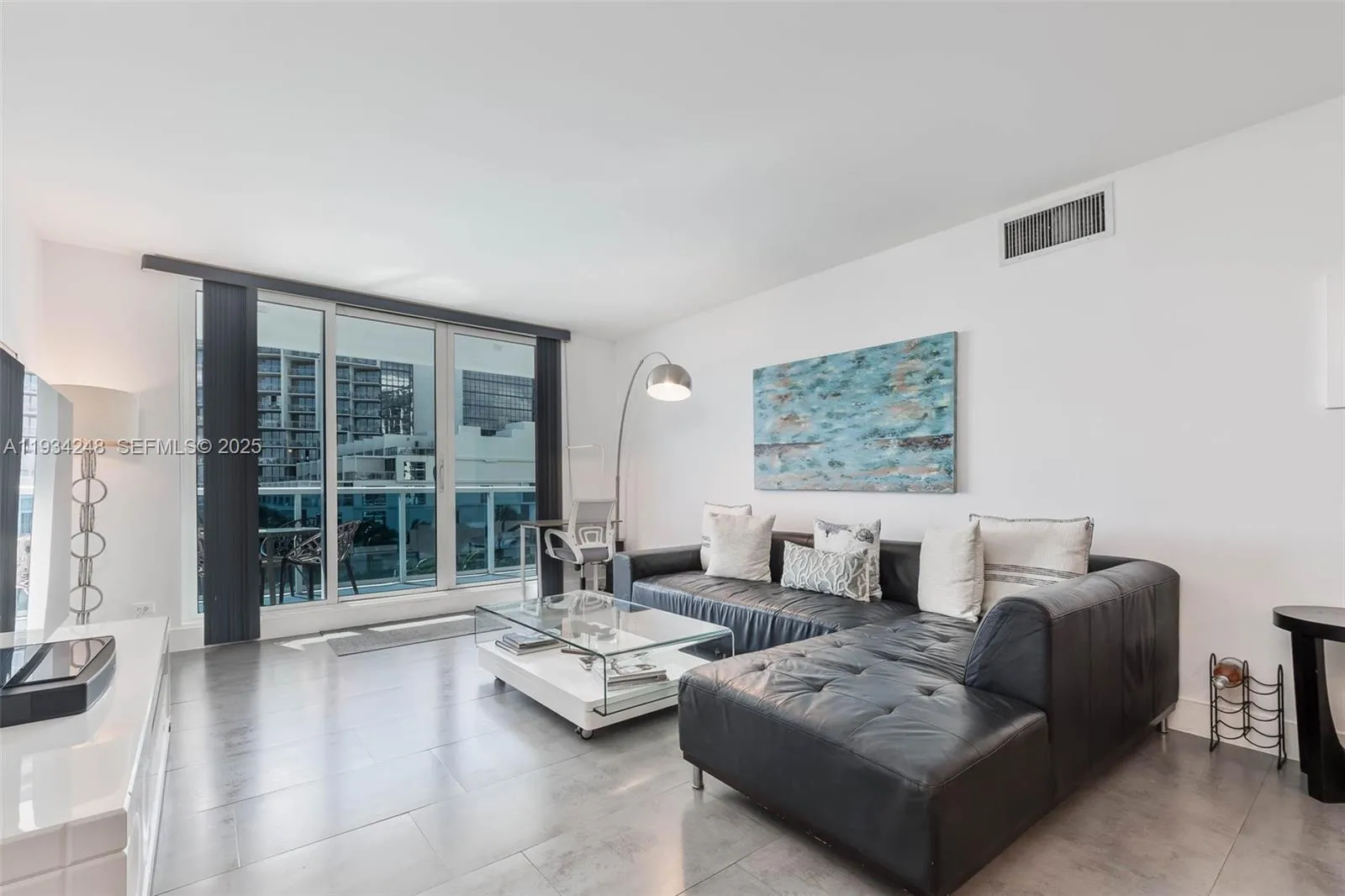 2301 Collins Ave # 507, Miami Beach FL 33139