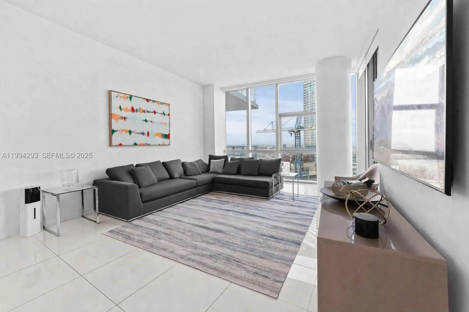 851 NE 1st Avenue # 2601, Miami FL 33132