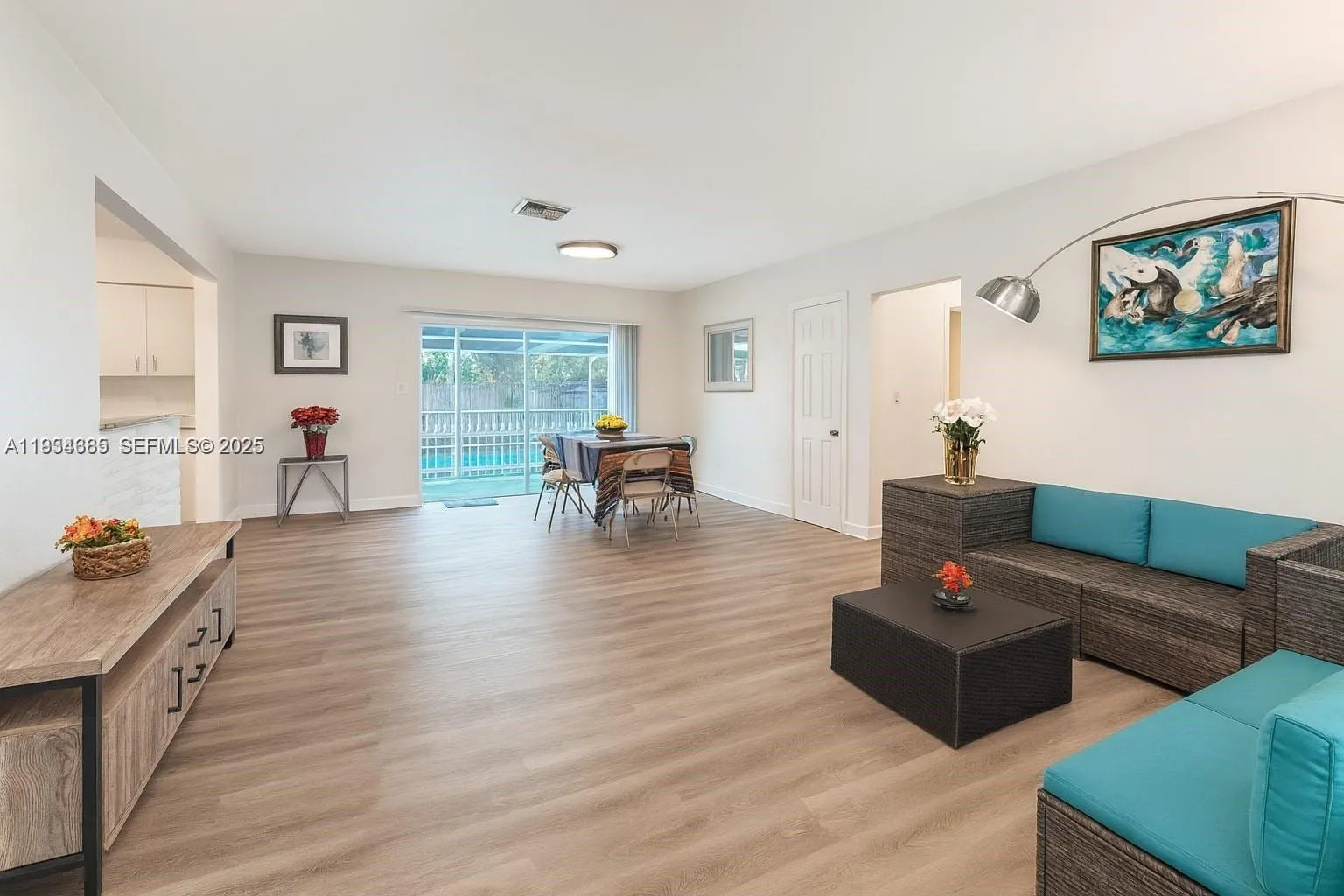 535 NE 158th St, Miami FL 33162