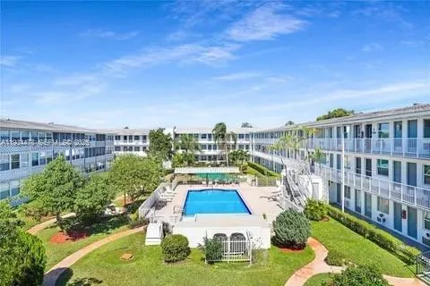 15600 NE 6th Ave # 34A, Miami FL 33162