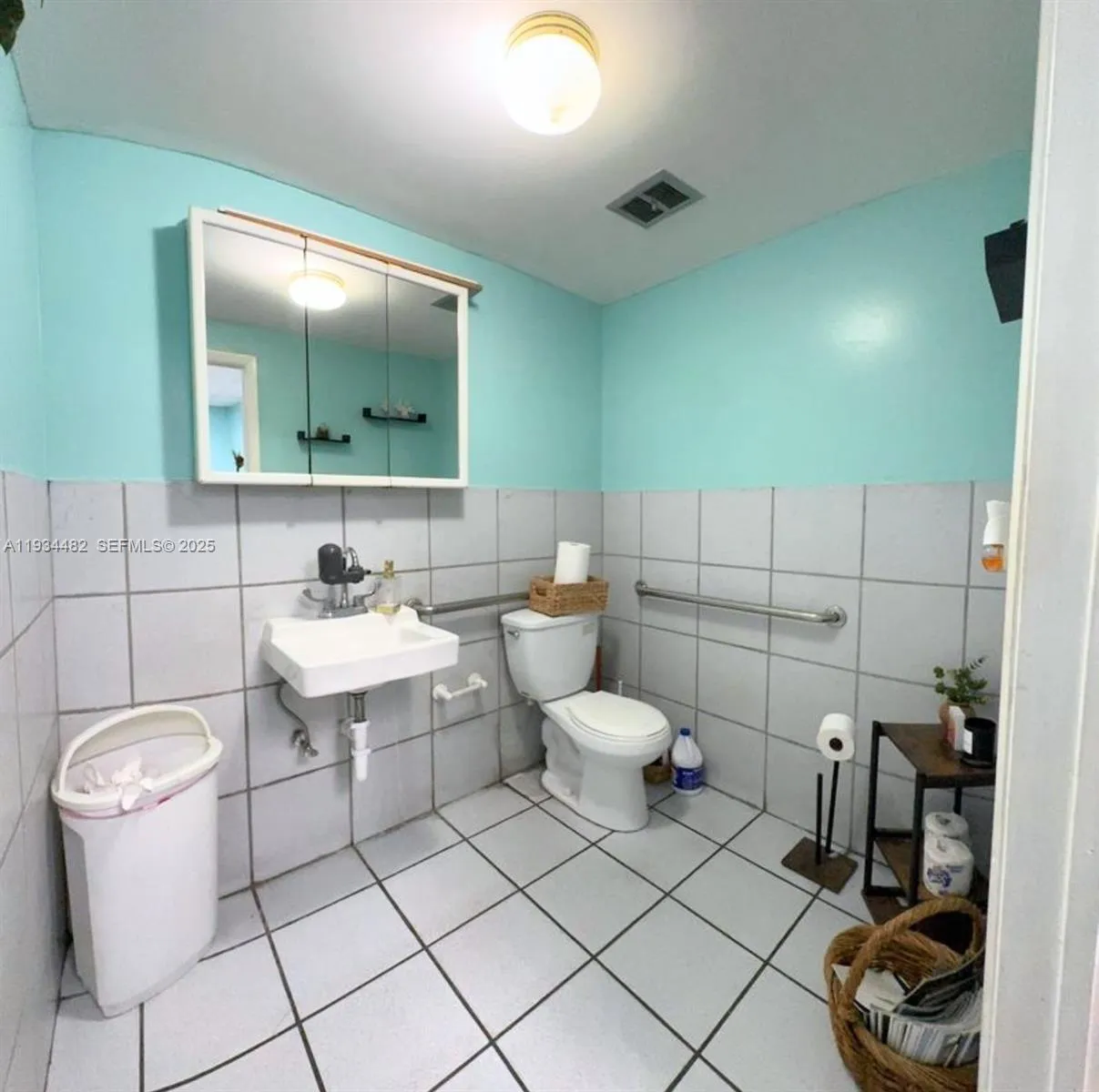 3100 NW 27th Ave, Miami FL 33142