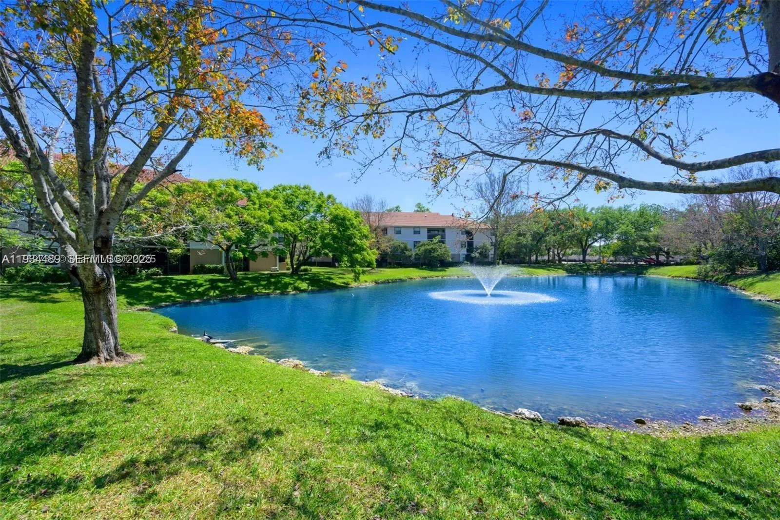 1 bedroom 1 bath for sale at 10161 W Sunrise Blvd # 304, Plantation FL 33322