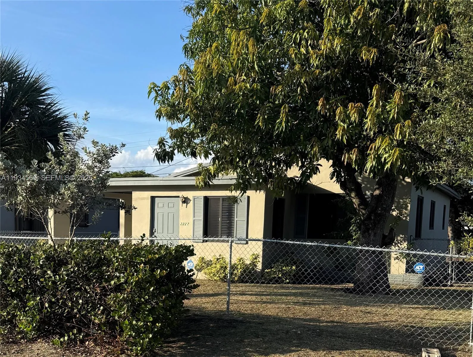 3 bedroom 1 bath for sale at 2227 NW 9th Ct, Fort Lauderdale FL 33311