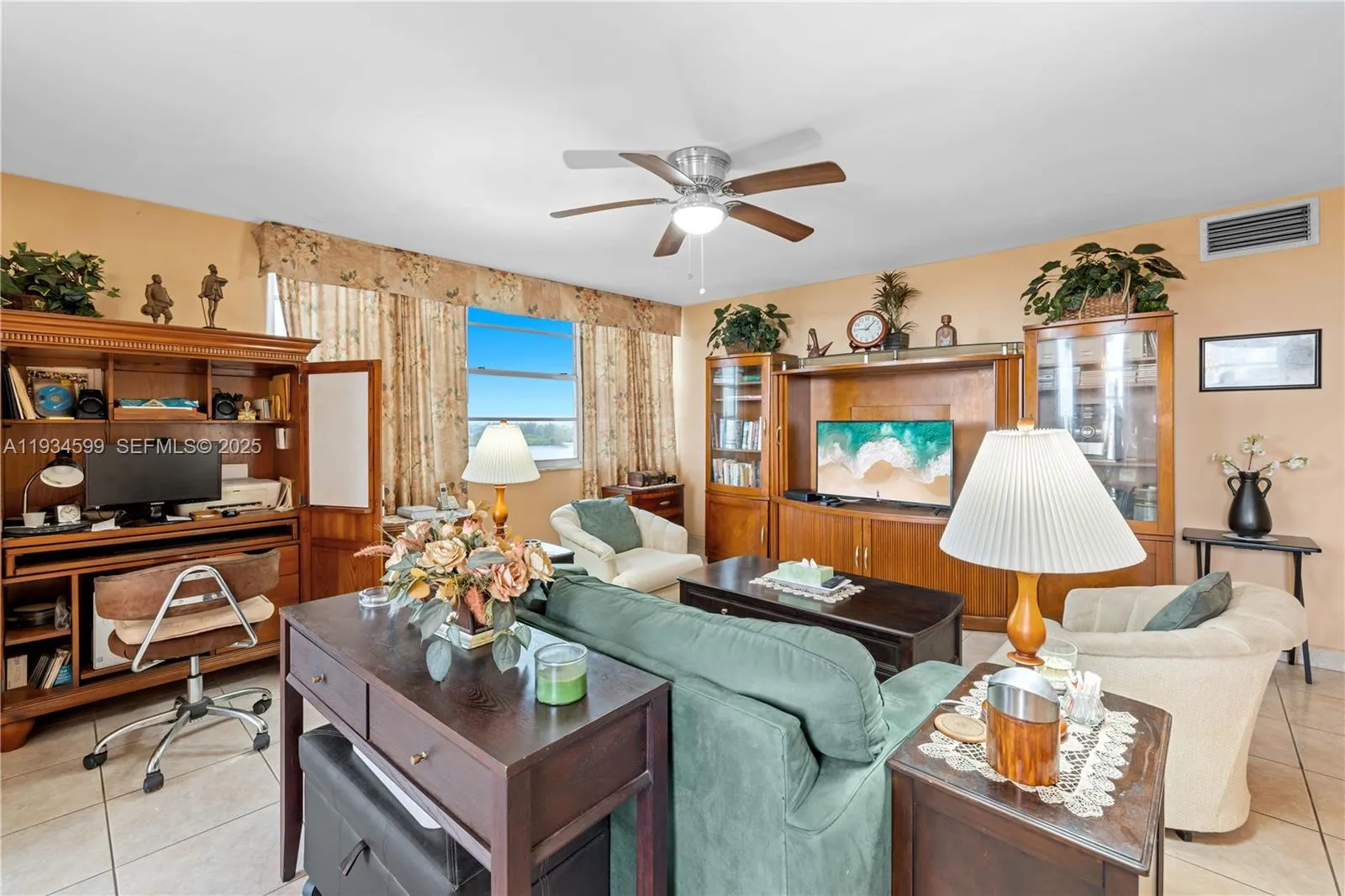 1301 NE Miami Gardens Dr # 926W, Miami FL 33179