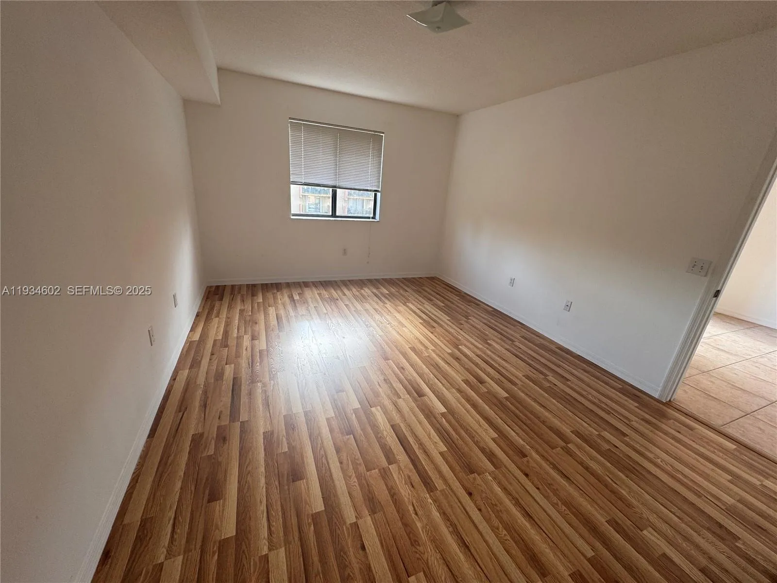 9340 Fontainebleau Blvd # W310, Miami FL 33172