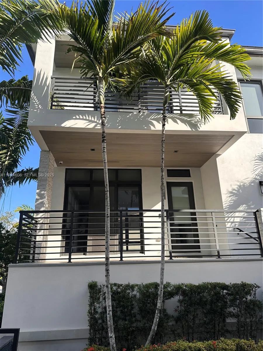 8231 NW 48th St, Doral FL 33166