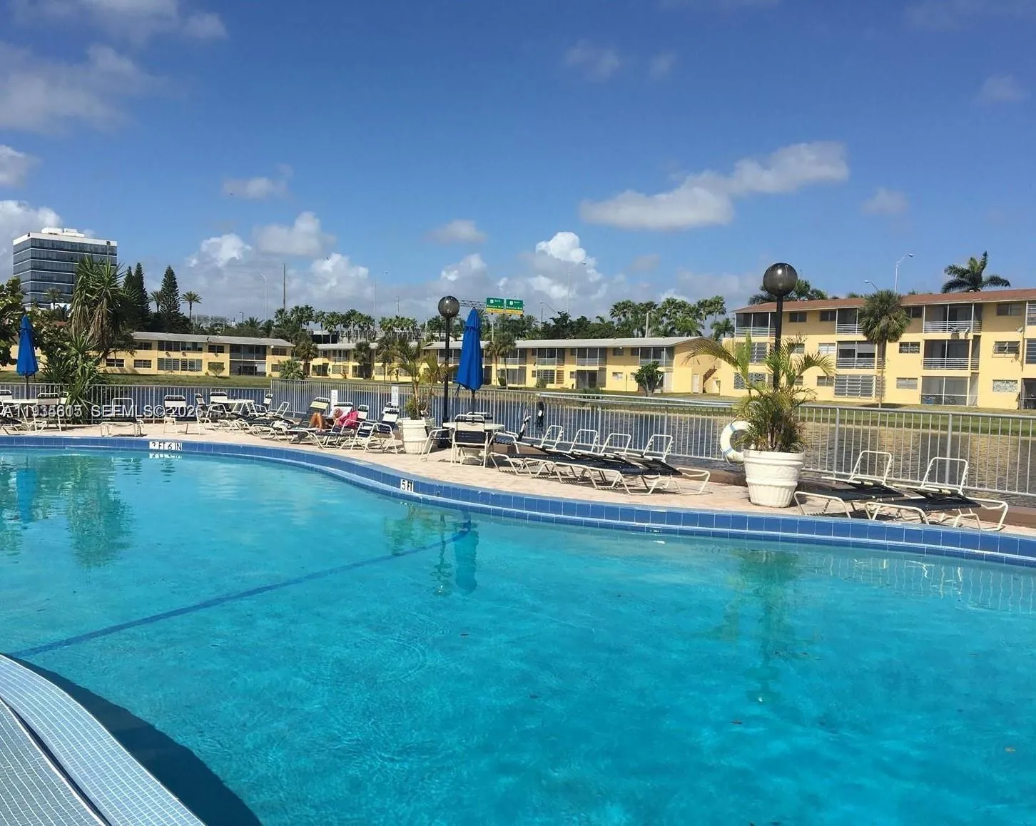 2800 NE 203rd St # 10, Aventura FL 33180