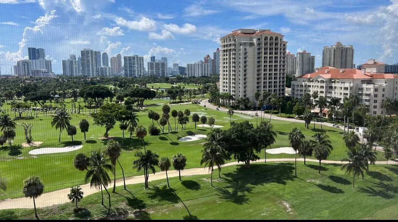 1 bedroom 1 bath for sale at 20335 W Country Club Dr # 1105, Aventura FL 33180