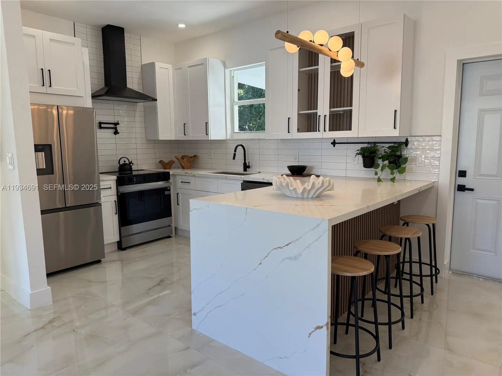 260 NW 119th St, Miami FL 33168