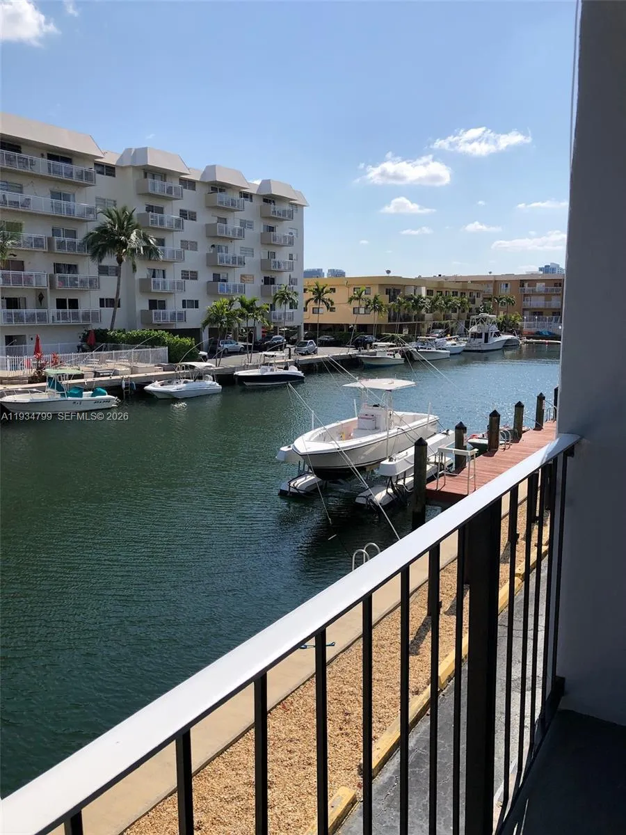 3642 NE 171st St # 203, North Miami Beach FL 33160