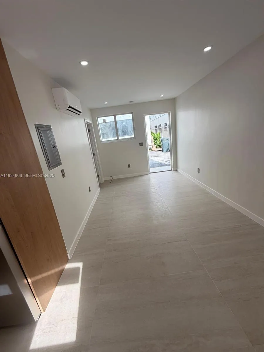2436 SW 7th St # 9, Miami FL 33135