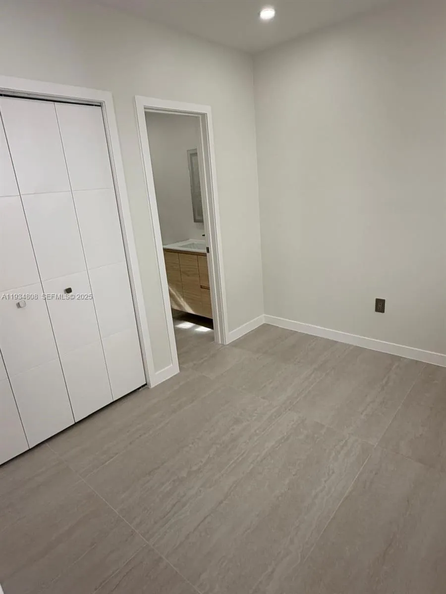 2436 SW 7th St # 9, Miami FL 33135